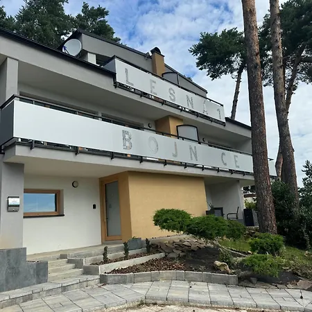 Lesna 4, Bojnice Apartment Prievidza